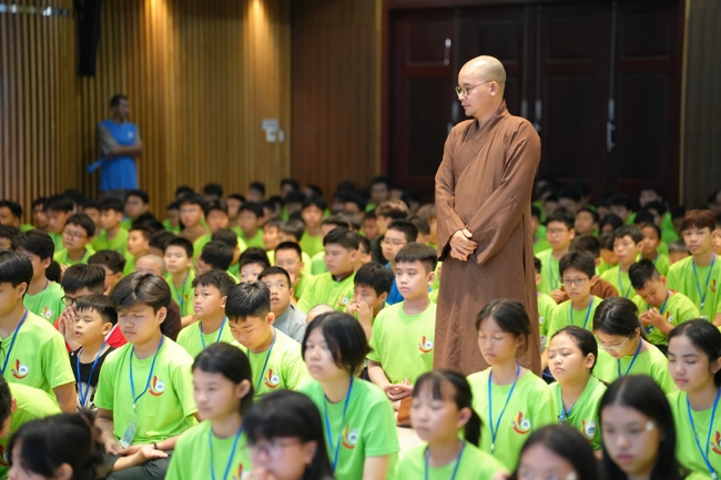 Ngày thứ 4 Khoá tu thiếu nhi – XGGD 2025 – Pháp thoại “Nguyện làm người con Phật”