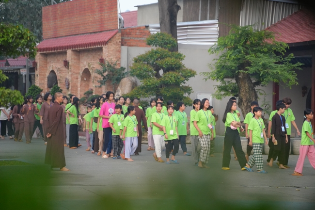 Ngày thứ 4 Khoá tu thiếu nhi – XGGD 2025 – Pháp thoại “Nguyện làm người con Phật”