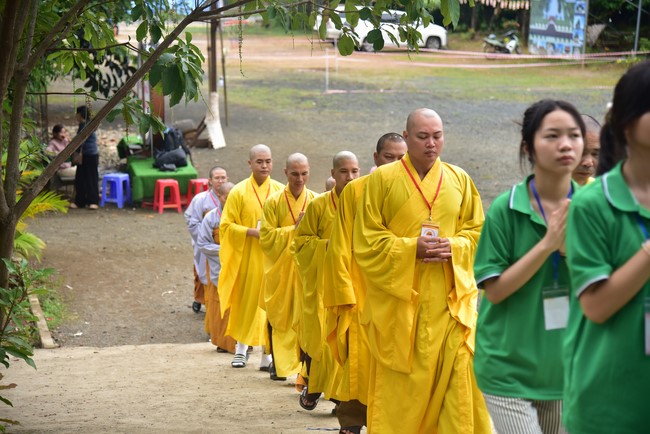 Chùa Đăng Pháp: Khóa tu mùa hè 2025 – Chủ đề “Về dưới mái chùa – Lắng nghe để hiểu, nhìn lại để thương”