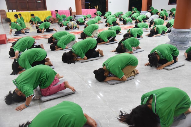 Chùa Đăng Pháp: Khóa tu mùa hè 2025 – Chủ đề “Về dưới mái chùa – Lắng nghe để hiểu, nhìn lại để thương”