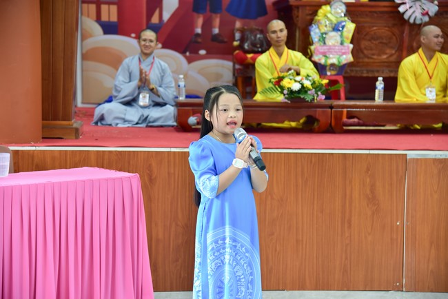 Chùa Đăng Pháp: Khóa tu mùa hè 2025 – Chủ đề “Về dưới mái chùa – Lắng nghe để hiểu, nhìn lại để thương”