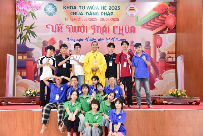 Chùa Đăng Pháp: Khóa tu mùa hè 2025 – Chủ đề “Về dưới mái chùa – Lắng nghe để hiểu, nhìn lại để thương”