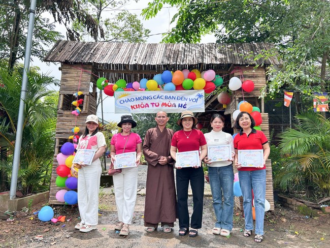 Chùa Đăng Pháp: Khóa tu mùa hè 2025 – Chủ đề “Về dưới mái chùa – Lắng nghe để hiểu, nhìn lại để thương”