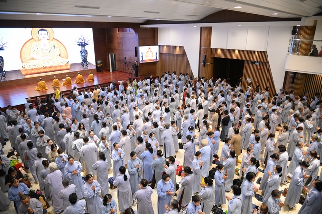 Khoá tu niệm Phật một ngày