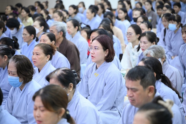 Khoá tu niệm Phật một ngày