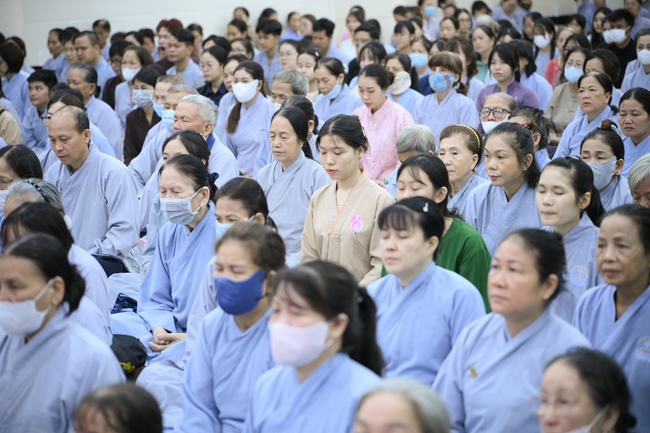 Khoá tu niệm Phật một ngày