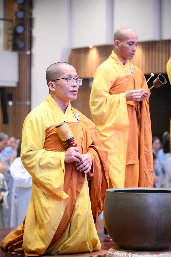 Khoá tu niệm Phật một ngày