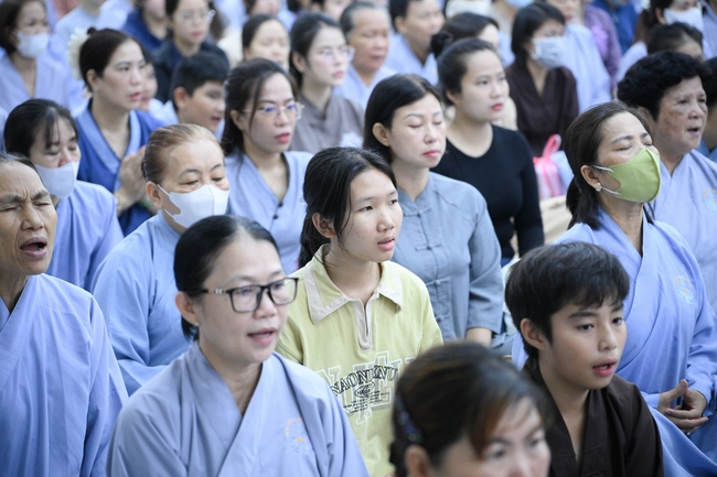 Khoá tu niệm Phật một ngày