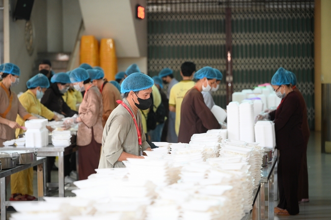 Khoá tu niệm Phật một ngày