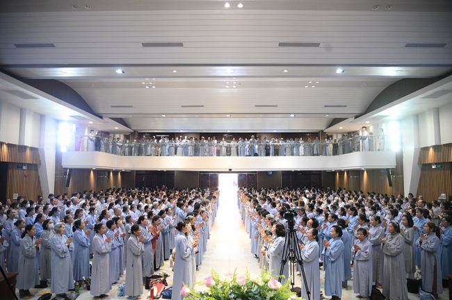 Khoá tu niệm Phật một ngày