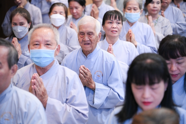 Khoá tu niệm Phật một ngày