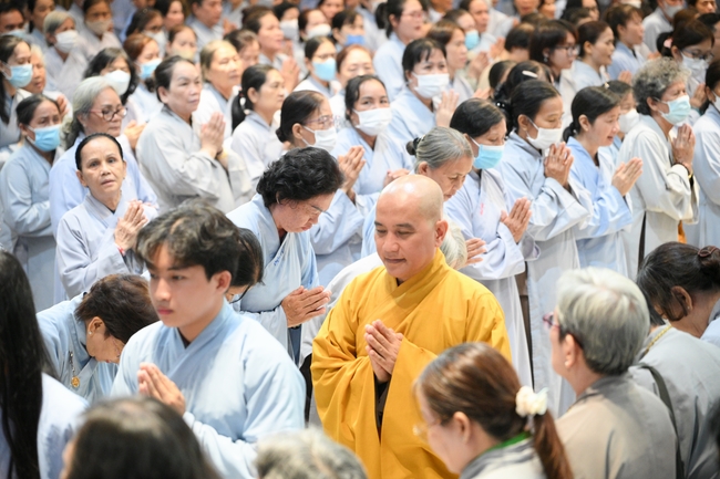 Khoá tu niệm Phật một ngày