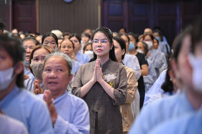 Khoá tu niệm Phật một ngày