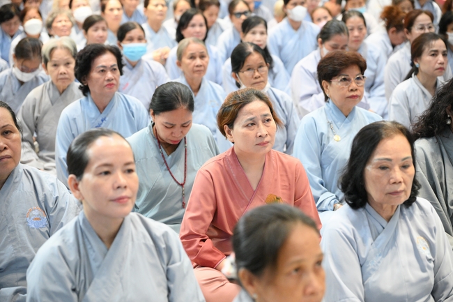 Khoá tu niệm Phật một ngày