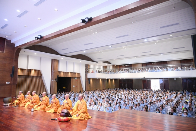 Khoá tu niệm Phật một ngày