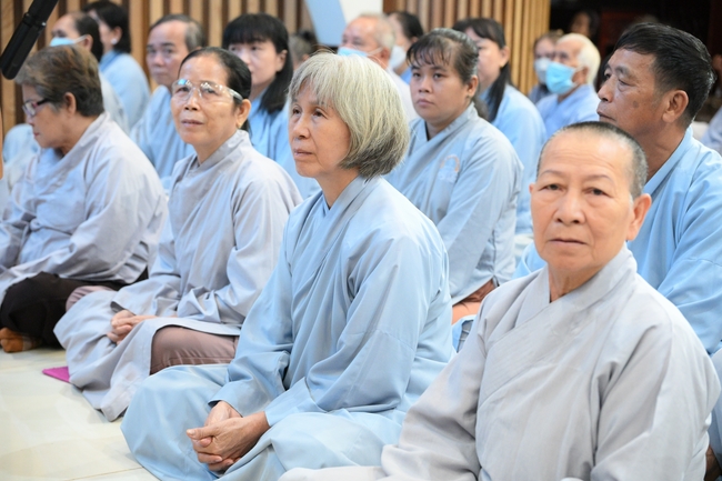 Khoá tu niệm Phật một ngày