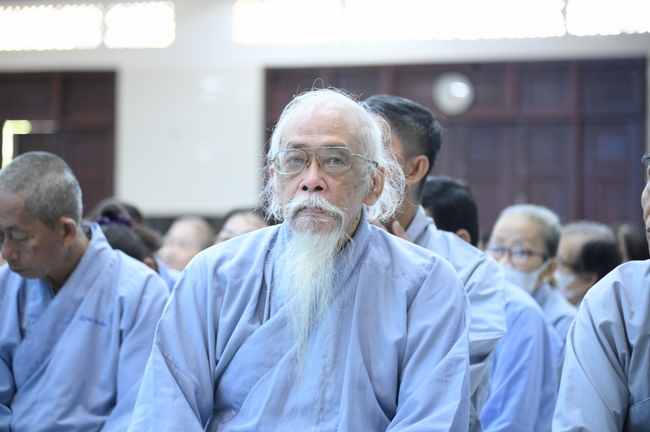 Khoá tu niệm Phật một ngày