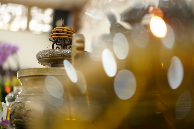 Học sinh trường THPT Nguyễn Văn Cừ cầu nguyện trước kỳ thi