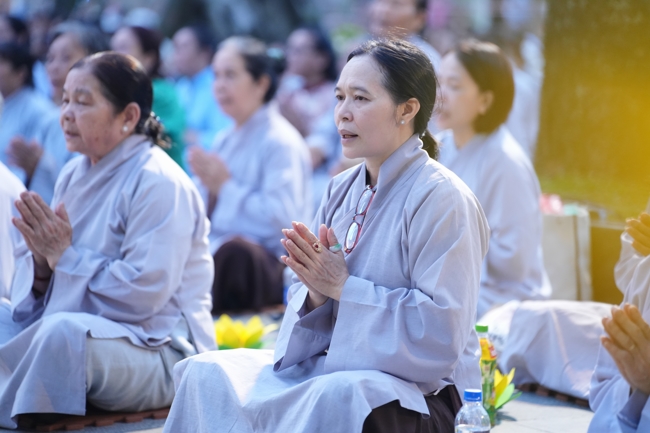Repentance ceremony to commemorate the Bodhisattva Avalokitesvara achievements