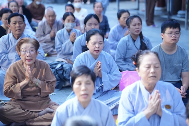 Repentance ceremony to commemorate the Bodhisattva Avalokitesvara achievements