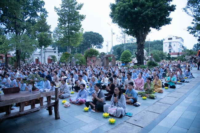 Repentance ceremony to commemorate the Bodhisattva Avalokitesvara achievements