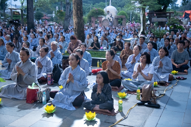 Repentance ceremony to commemorate the Bodhisattva Avalokitesvara achievements