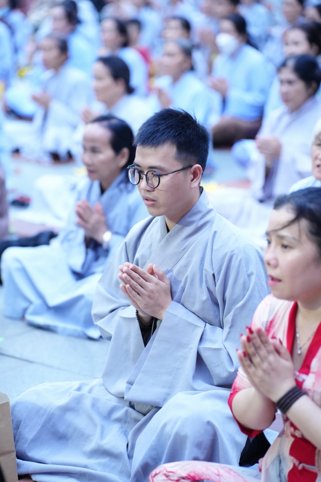 Repentance ceremony to commemorate the Bodhisattva Avalokitesvara achievements