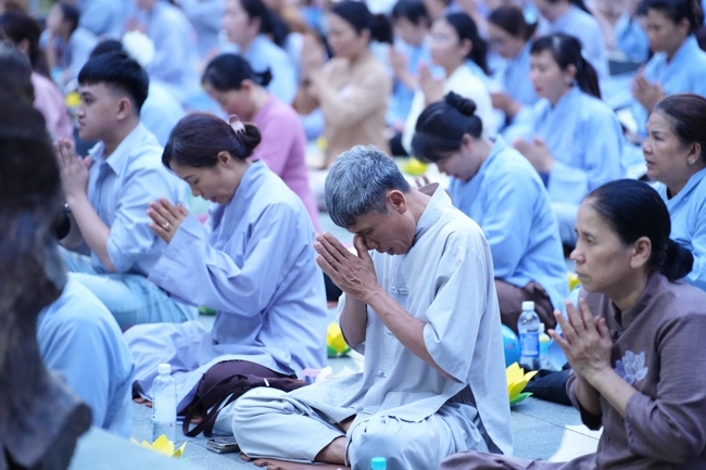 Repentance ceremony to commemorate the Bodhisattva Avalokitesvara achievements