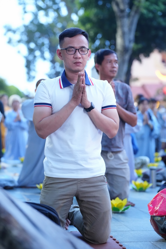 Repentance ceremony to commemorate the Bodhisattva Avalokitesvara achievements