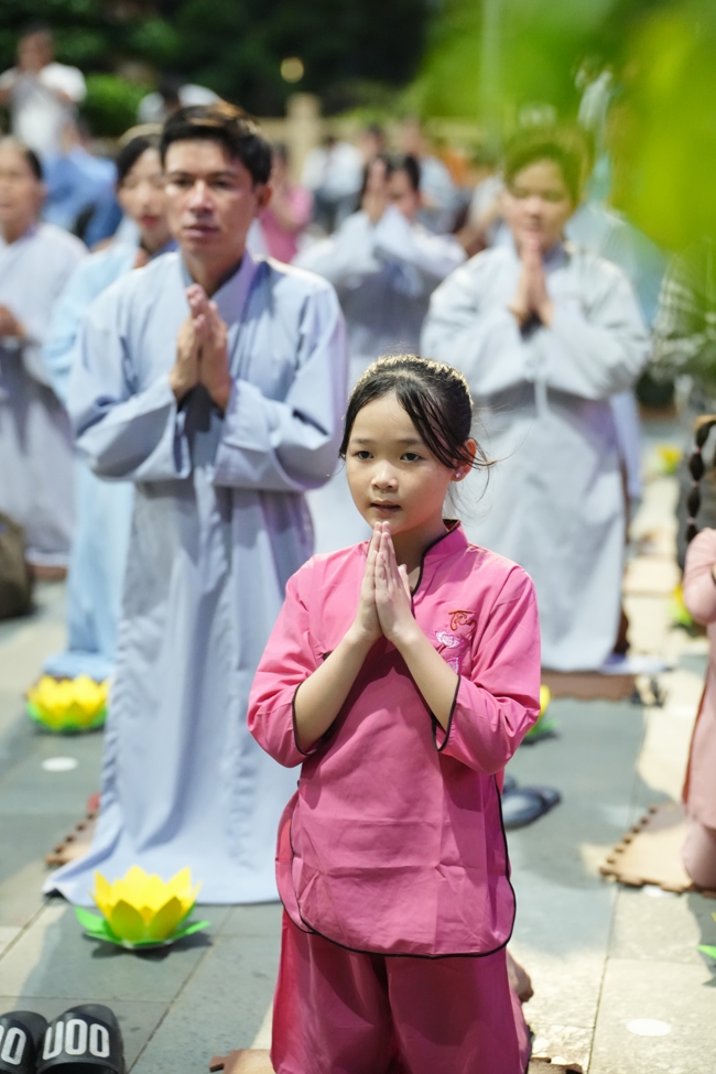 Repentance ceremony to commemorate the Bodhisattva Avalokitesvara achievements