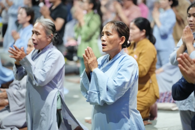 Repentance ceremony to commemorate the Bodhisattva Avalokitesvara achievements