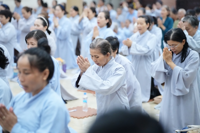 Repentance ceremony to commemorate the Bodhisattva Avalokitesvara achievements