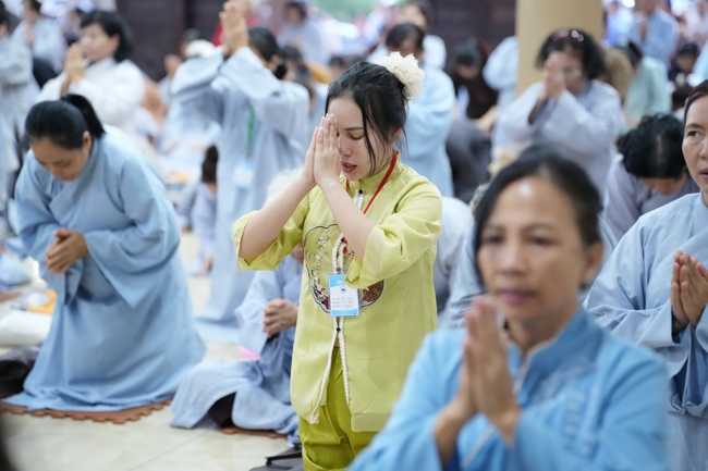 Repentance ceremony to commemorate the Bodhisattva Avalokitesvara achievements