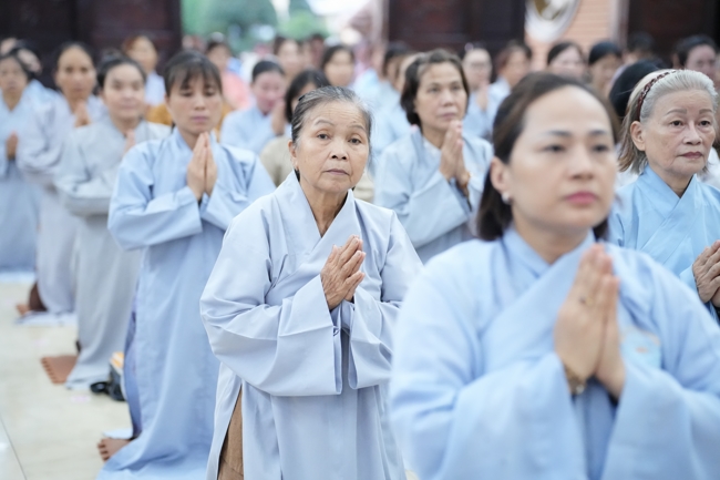 Repentance ceremony to commemorate the Bodhisattva Avalokitesvara achievements