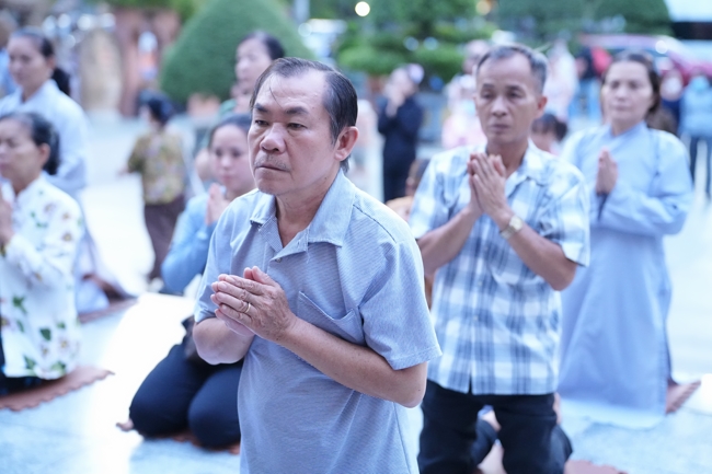 Repentance ceremony to commemorate the Bodhisattva Avalokitesvara achievements
