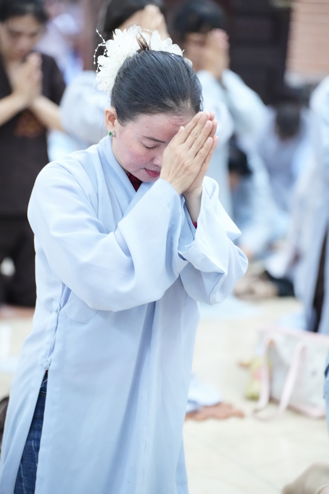 Repentance ceremony to commemorate the Bodhisattva Avalokitesvara achievements