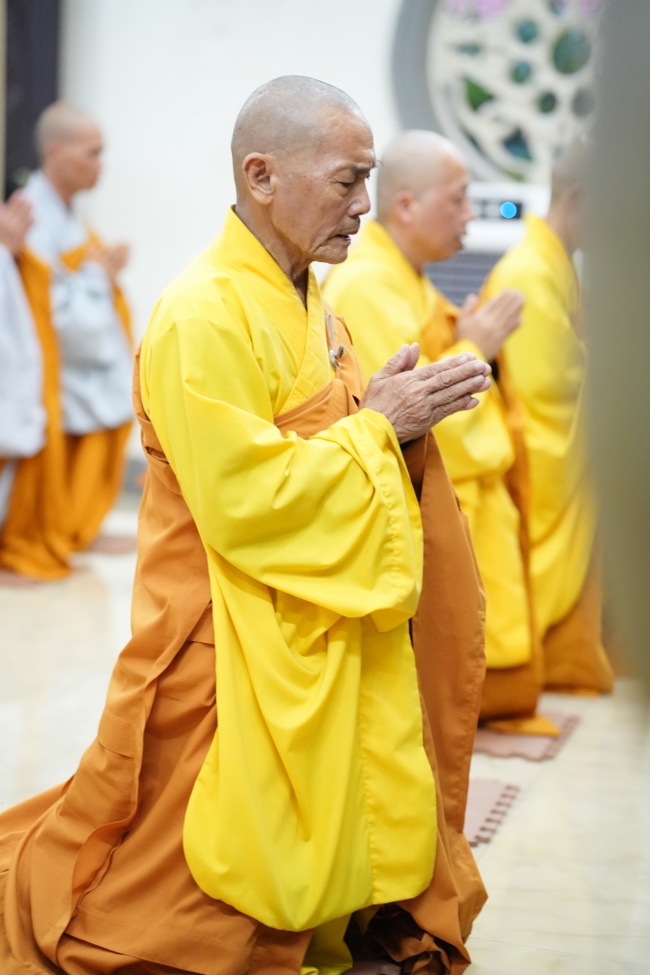 Repentance ceremony to commemorate the Bodhisattva Avalokitesvara achievements