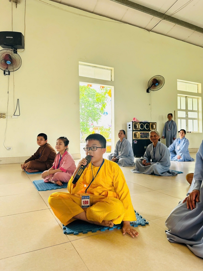 One - Day Practice at Dong Cao pagoda, Thanh Hoa