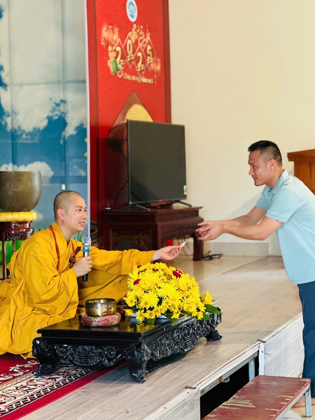 One - Day Practice at Dong Cao pagoda, Thanh Hoa