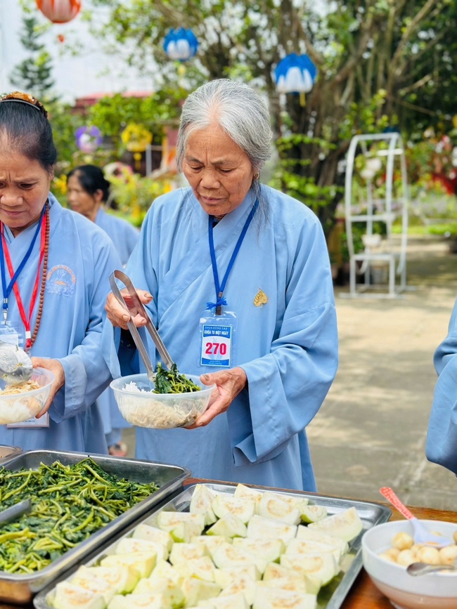 One - Day Practice at Dong Cao pagoda, Thanh Hoa