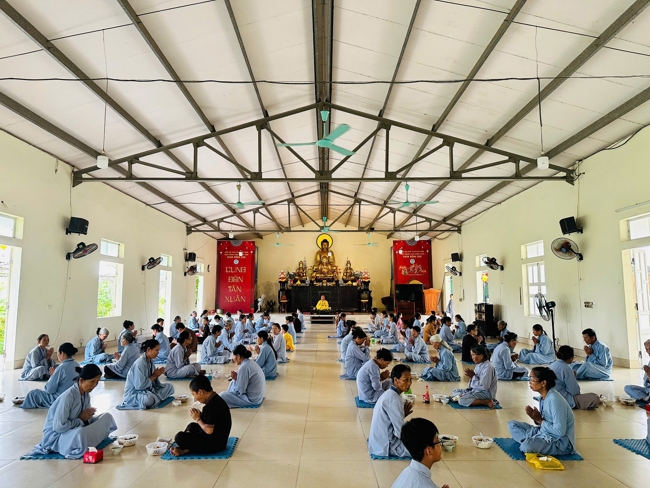 One - Day Practice at Dong Cao pagoda, Thanh Hoa