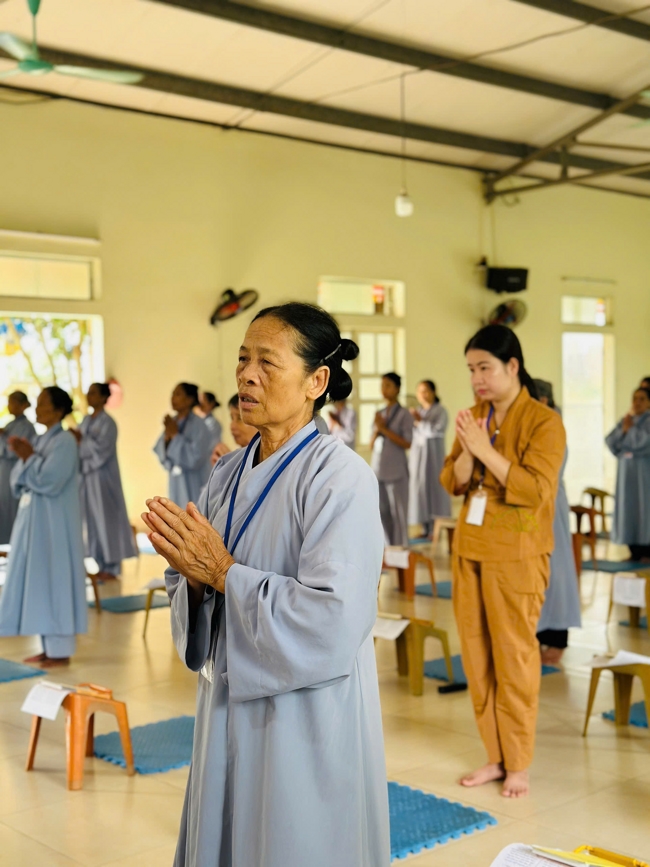 One - Day Practice at Dong Cao pagoda, Thanh Hoa