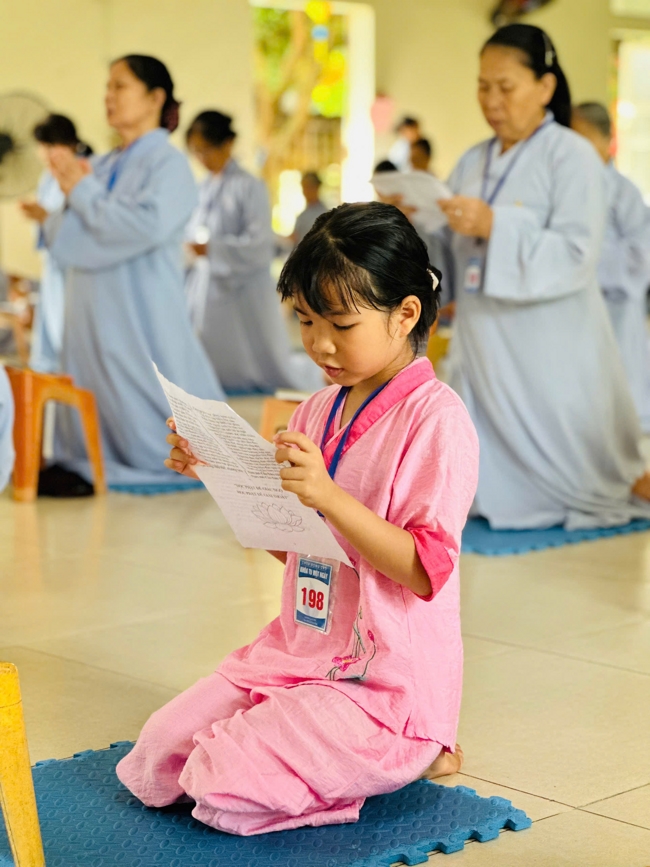 One - Day Practice at Dong Cao pagoda, Thanh Hoa