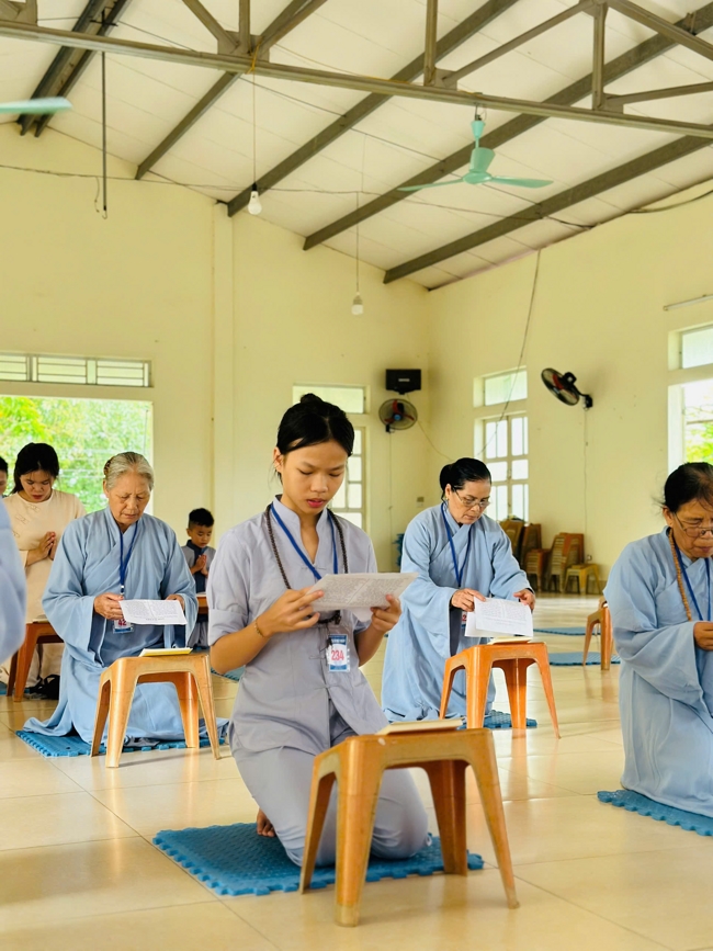 One - Day Practice at Dong Cao pagoda, Thanh Hoa