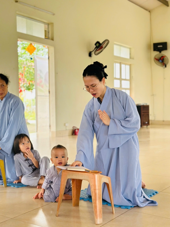 One - Day Practice at Dong Cao pagoda, Thanh Hoa