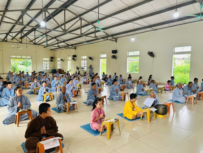 One - Day Practice at Dong Cao pagoda, Thanh Hoa