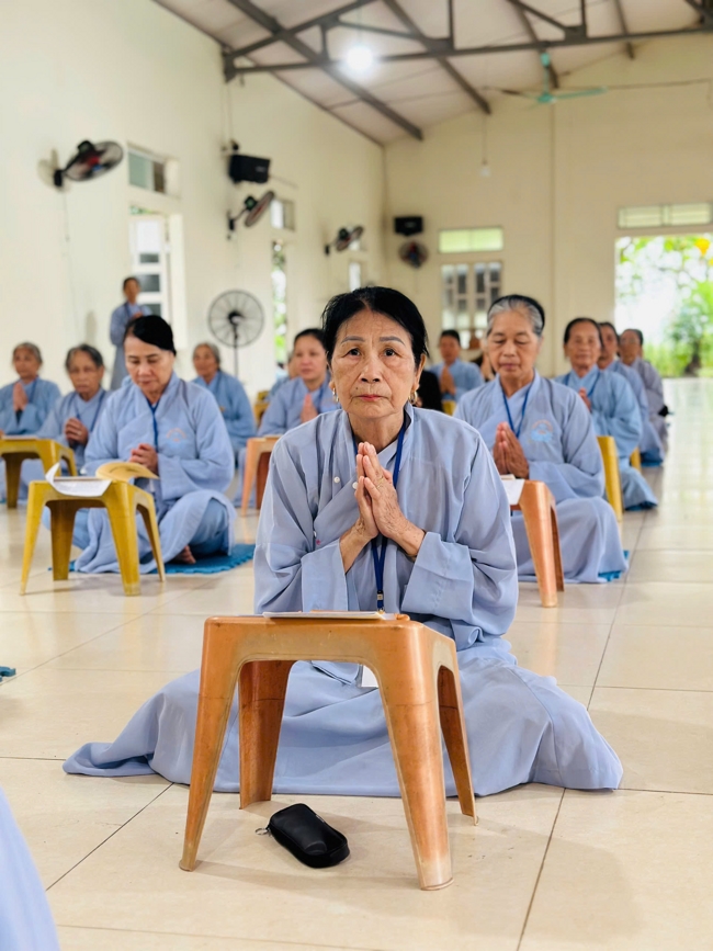One - Day Practice at Dong Cao pagoda, Thanh Hoa