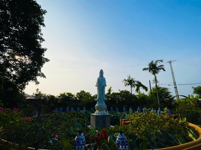 One - Day Practice at Dong Cao pagoda, Thanh Hoa