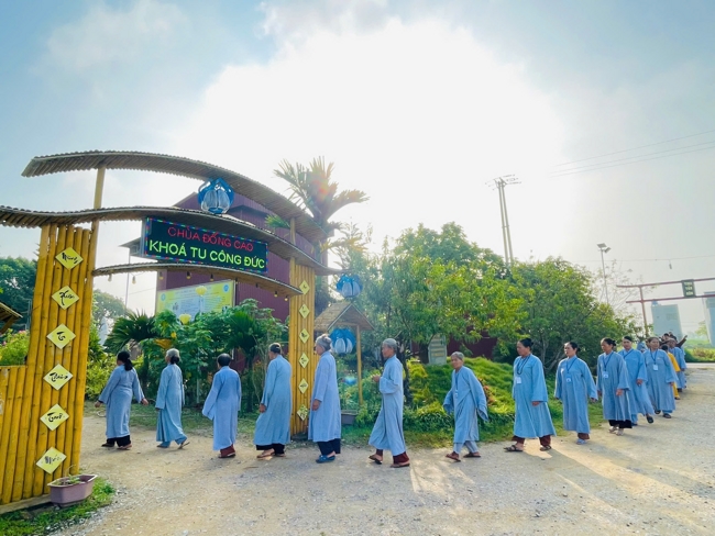 One - Day Practice at Dong Cao pagoda, Thanh Hoa