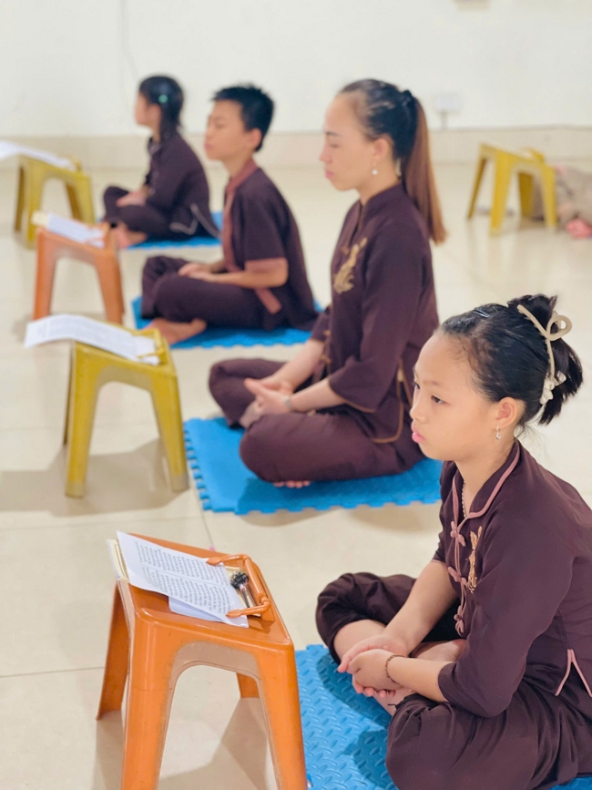 One - Day Practice at Dong Cao pagoda, Thanh Hoa